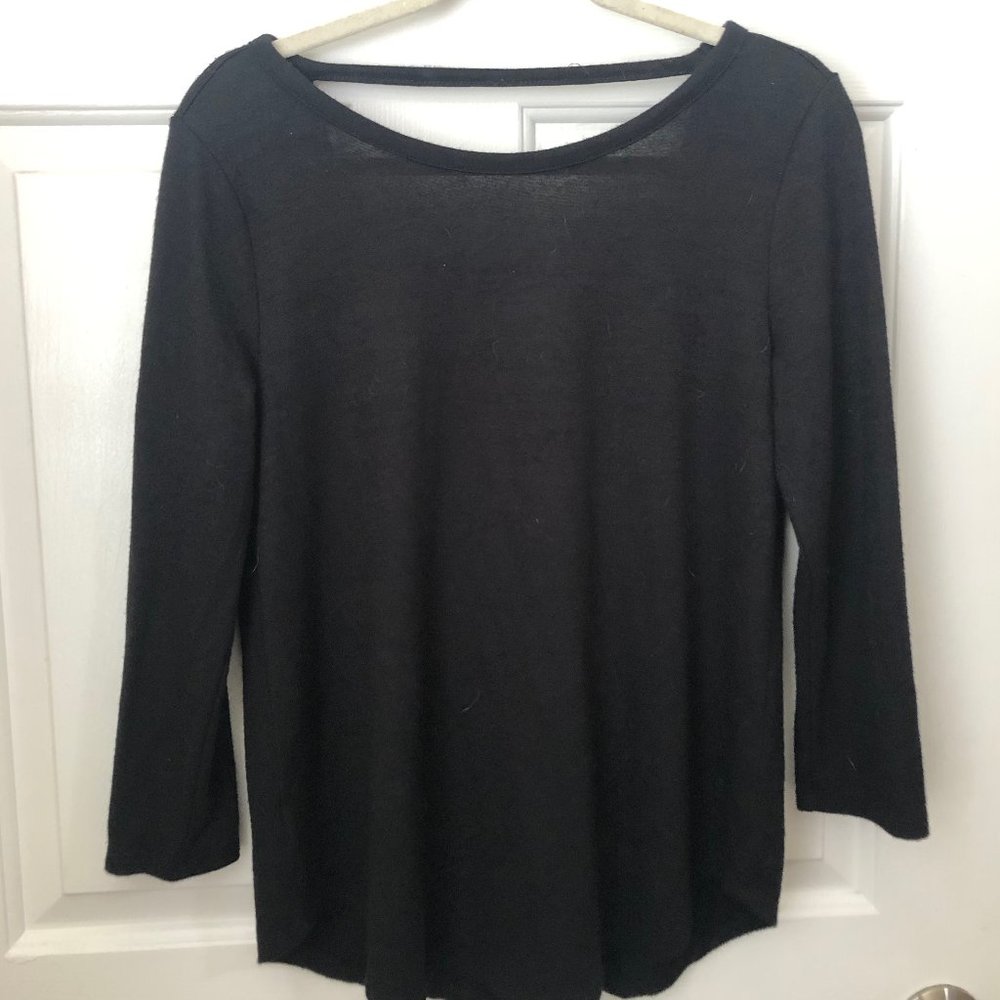 Casual Black Knit Bar-Back Sweater